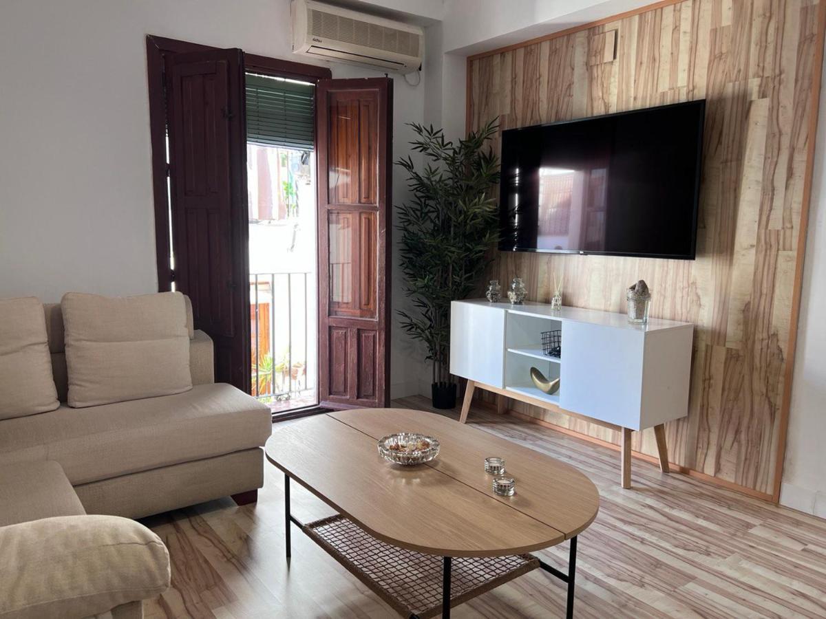 Apartamento Con Patio Para 4 En El Casco Historico กอร์โดบา ภายนอก รูปภาพ